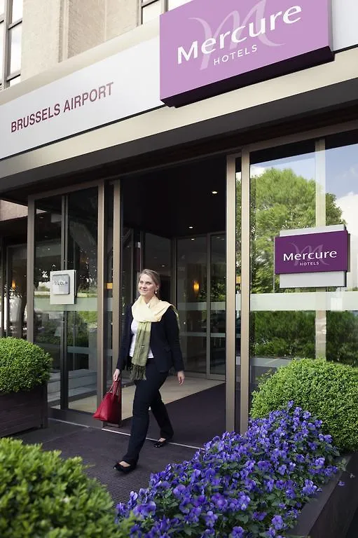 ***  Mercure Hotel Brussels Airport Bélgica